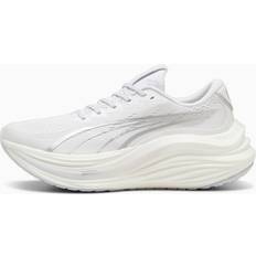 Puma Magmax Nitroâ¢ Running Shoes Men, White/Silver