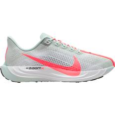 Nike pegasus 38 dame NIKE Pegasus Plus W - Barely Grey/White/Black/Hot Punch