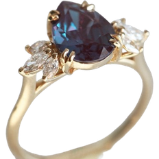 Capucinne Martha Ring - Gold/Alexandrite/Diamonds