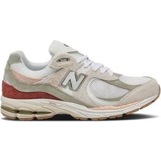 New Balance Red Shoes New Balance 2002R M - Beige/Olive Green/Rusty Red