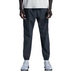 On Pants & Shorts On Men's Focus Pants, Medium, Midnight