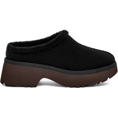 UGG 55 ⅔ Pantofole e Sandali UGG New Heights Cozy Clog - Black