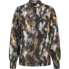 PBO Overdele PBO Mindra Bluse Dark Abstract-38