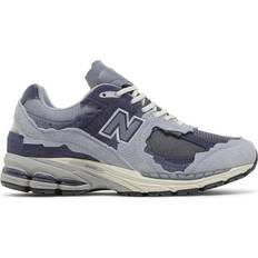 New Balance Men - Purple Shoes New Balance 2002R M - Light Arctic Grey/Purple