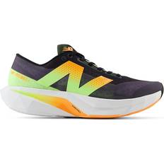 Fuelcell rebel New Balance FuelCell Rebel v4 W - Black/Graphite/White