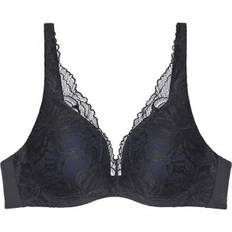 Body make up illusion lace Triumph Body Makeup Illusion Lace WP Från Magasin Black C 85