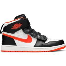 Sneakers Nike Air Jordan 1 High FlyEase M - Black/Turf Orange/White