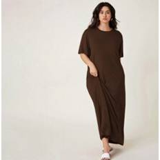 Shein Plus Solid Color Casual Loose Fit Dress