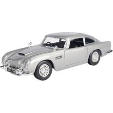 James Bond Aston Martin DB8 Bil i Die-Cast 1:24
