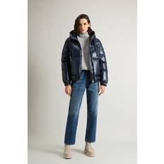 Woolrich Woman Aliquippa Short Down Jacket in Glossy Nylon Blue