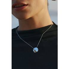 Edblad Halskæde Flowy Necklace Sølvfarvet