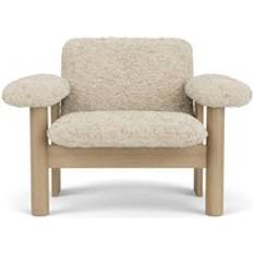 Audo Copenhagen Lænestole Audo Copenhagen Brasilia Sheepskin Low Back Lounge Tan/Ivory Armchair