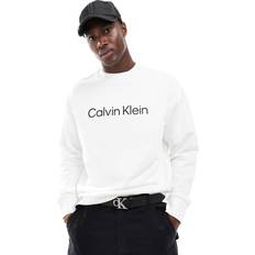 Calvin Klein White Jumpers Calvin Klein Hero Comfort Sweatshirt in Weiß