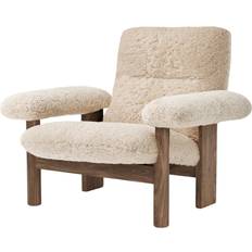 Audo Copenhagen Brasilia Walnut-Nature Sheepskin Curly Sillón