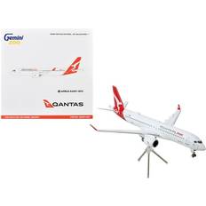 Scale Models & Model Kits GeminiJets Airbus A220-300 Commercial Aircraft 'QantasLink Qantas Airways' White with Red Tail 1/200 Diecast Model Airplane