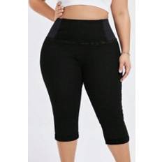 Shein Plus Jeans With Elastic Waistband, High Elasticity, Tight Fit, Tummy-Controlling Capri Jeans