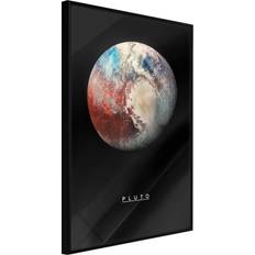 Artgeist - Pluto - 40 x 60 cm - Sort Ramme Plakat