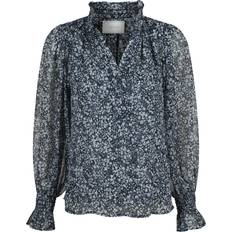 XL Bluser Neo Noir Leia Flower Graphic Blouse Langermede Bluser hos Magasin