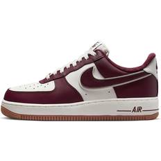 38 ½ - Nike Air Force 1 Chaussures de sport Air Force 1 '07 LV8 College Pack - Night Maroon Red Men's