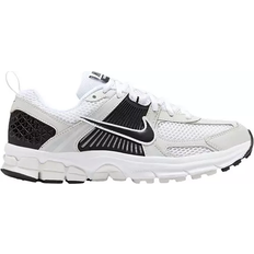 Nike vomero 5 NIKE Vomero 5 GS - White/Platinum Tint/Metallic Platinum/Black