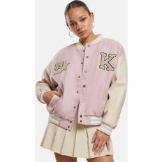 Karl Kani Retro Patch Star Logo Oversized College Jacke Rosa