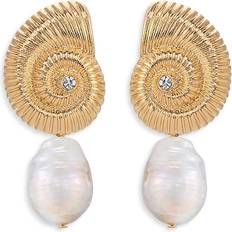 Ettika Shell And Pearl Earring in Metallic Gold