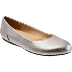 Shoes Softwalk Sonoma Flat Platinum (11WW)