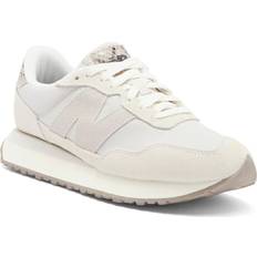 New Balance 237 Sneaker in White/Beige