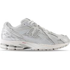 Schuhe New Balance 1906D Protection Pack Silver Metallic Sneakers unisex Gummi/Polyamid/Leder/Polyamid Silber