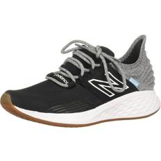 New Balance Boys' Roav Running Shoes Little Black/Light Aluminum