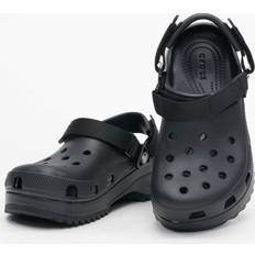 35 ½ Träskor Crocs Classic Hiker Clog Sandaler - Black/Black