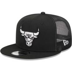 New Era Basketball Caps New Era Men's Black Chicago Bulls Evergreen 9FIFTY Trucker Snapback Hat