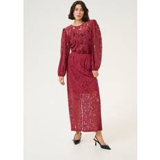 Midikjolar - Röda Kaffe Kalanice Lace Skirt Dam Maxikjolar Från Magasin Rumba Red