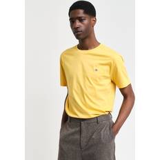 Gant Gula T-shirts Gant Herr Regular fit Shield T-shirt