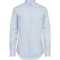 Tiger of Sweden Överdelar Tiger of Sweden Filbrodie Herr Långärmade Skjortor Från Magasin Light Blue