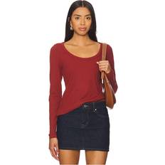 Spanx Paidat Spanx Rib Scoop Tee in Red. M, S, XS