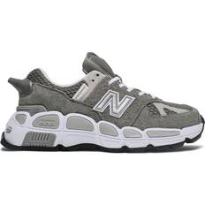 New Balance Salehe Bembury x 574 YURT - Grey