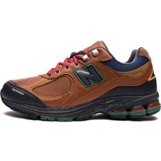 New Balance 2002R "The Hiker" sneakers unisex Leather/Rubber/Fabric/Fabric Brown