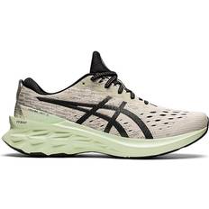 Natural Running Shoes Asics Novablast 2 - Birch Black