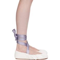 Vita Ballerinaskor på rea Yume Yume Läder Satin Strap Ballerina Flats -