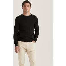 Morris Merino O-neck Black