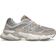 New Balance Grigio Scarpe da Basket New Balance 9060 Lunar Year - Grey Men's