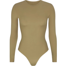 Skiing - Women Shapewear & Under Garments SKIMS Long Sleeve Crew Neck Bodysuit - Khaki