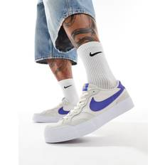 Women Shoes Nike SB Zoom Pogo Plus trainers in white and navy