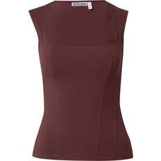 Weekday Vêtements Weekday Elin square neck tank top with contour seams in burgundy-Red