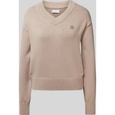 Calvin Klein Jumpers Calvin Klein Cotton Badge V-neck Jumper