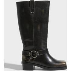 Nelly Mc Buckle Boot - Svart