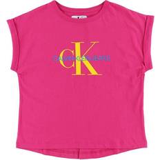 Calvin Klein 164 T-shirts Calvin Klein T-shirt Rosa Med Logo - Rosa