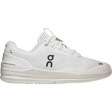 On The Roger Pro All Court Shoe Men white