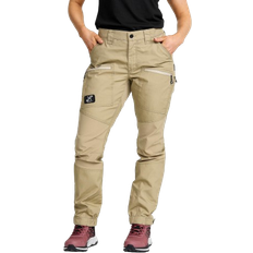 RevolutionRace Nordwand Pro Short Pants Women - Khaki